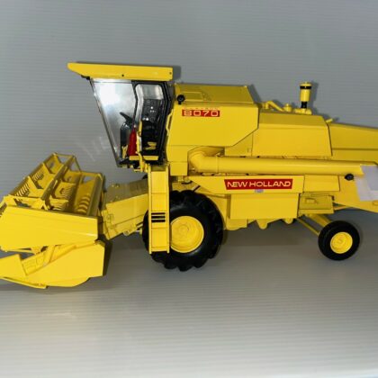 MOISSONNEUSE BATTEUSE NEW HOLLAND 8070 AVEC CABINE REP504