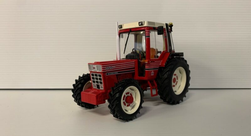 TRACTEUR CASE IH INTERNATIONAL 856XL REP062 – Image 2