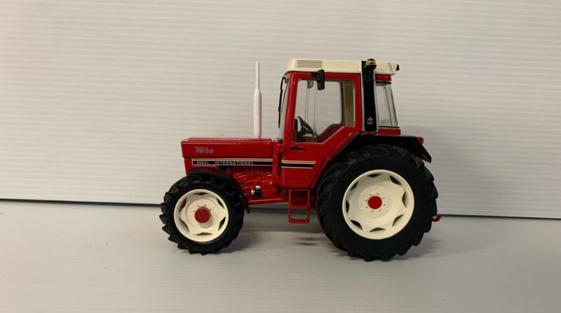 TRACTEUR CASE IH INTERNATIONAL 856XL REP101