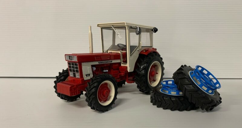 TRACTEUR CASE IH INTERNATIONAL 946 REP208 – Image 2