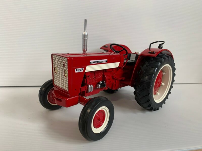 TRACTEUR CASE IH 624 AVEC CHAUFFEUR REP600 – Image 2