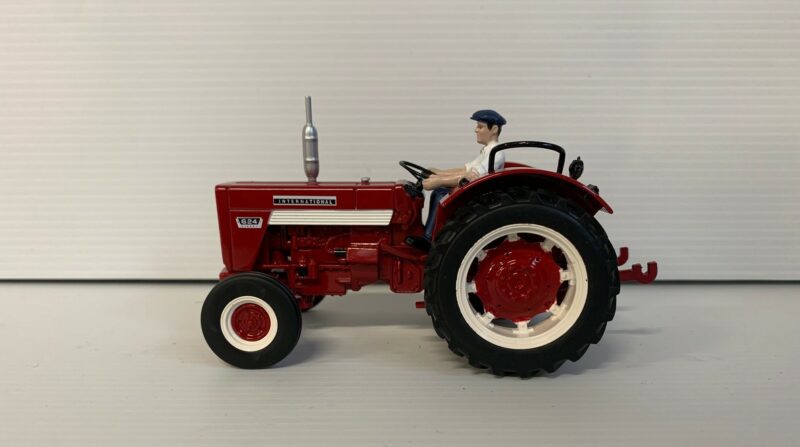 TRACTEUR CASE IH INTERNATIONAL 624 REP031