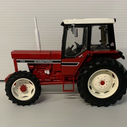 TRACTEUR CASE IH INTERNATIONAL 1055 REP063