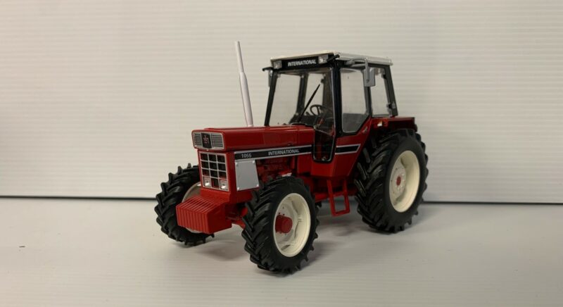 TRACTEUR CASE IH INTERNATIONAL 1055 REP063 – Image 2