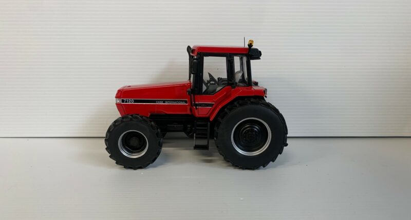TRACTEUR CASE IH INTERNIONAL 7120 REP137